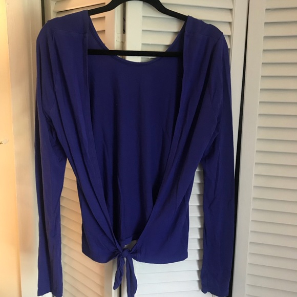 Fabletics Karen Long sleeve Tee - Picture 4 of 5